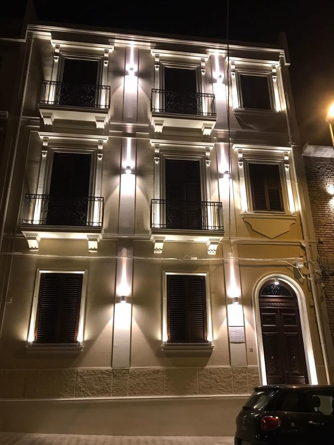 Al Castello Luxury B&B เรจโจ ดี คาลาเบีย ภายนอก รูปภาพ